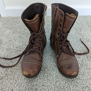 Steve Madden Brown "Troopa" Boot